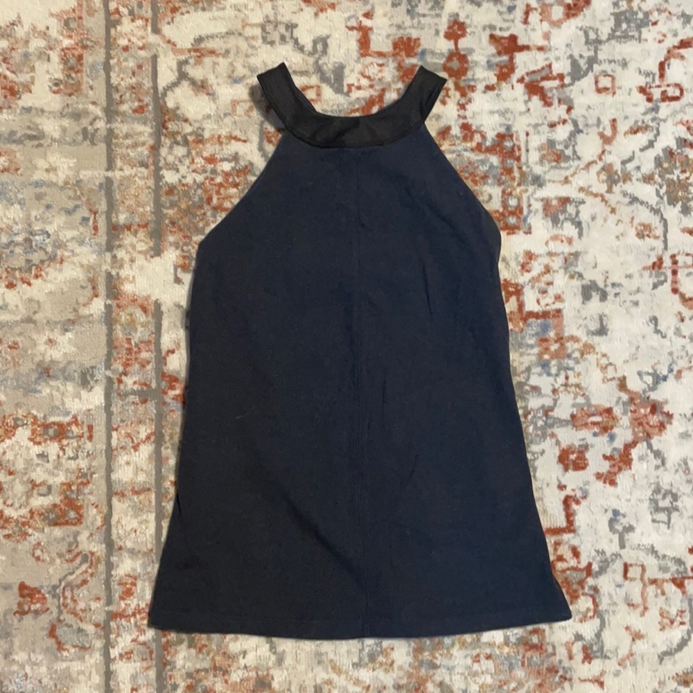 Lululemon navy blue high neck tank top size 6